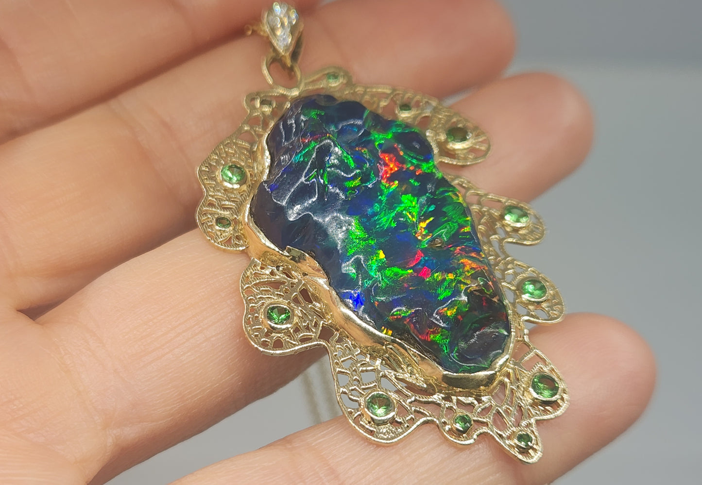 Carved Black Opal Oak Leaf Pendant 14k Gold Necklace #524