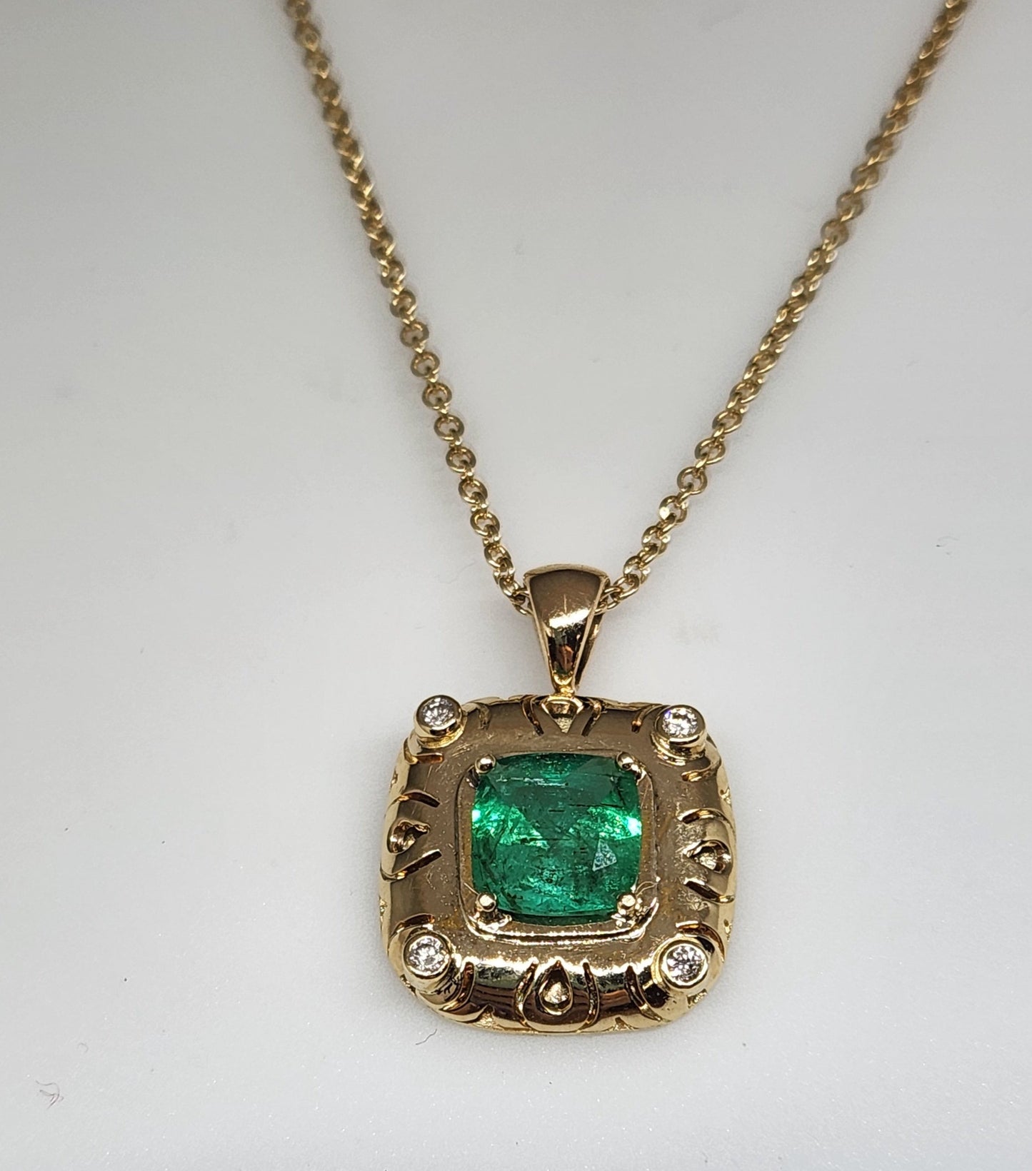 Emerald & Diamond Pendant - 14k Gold #448