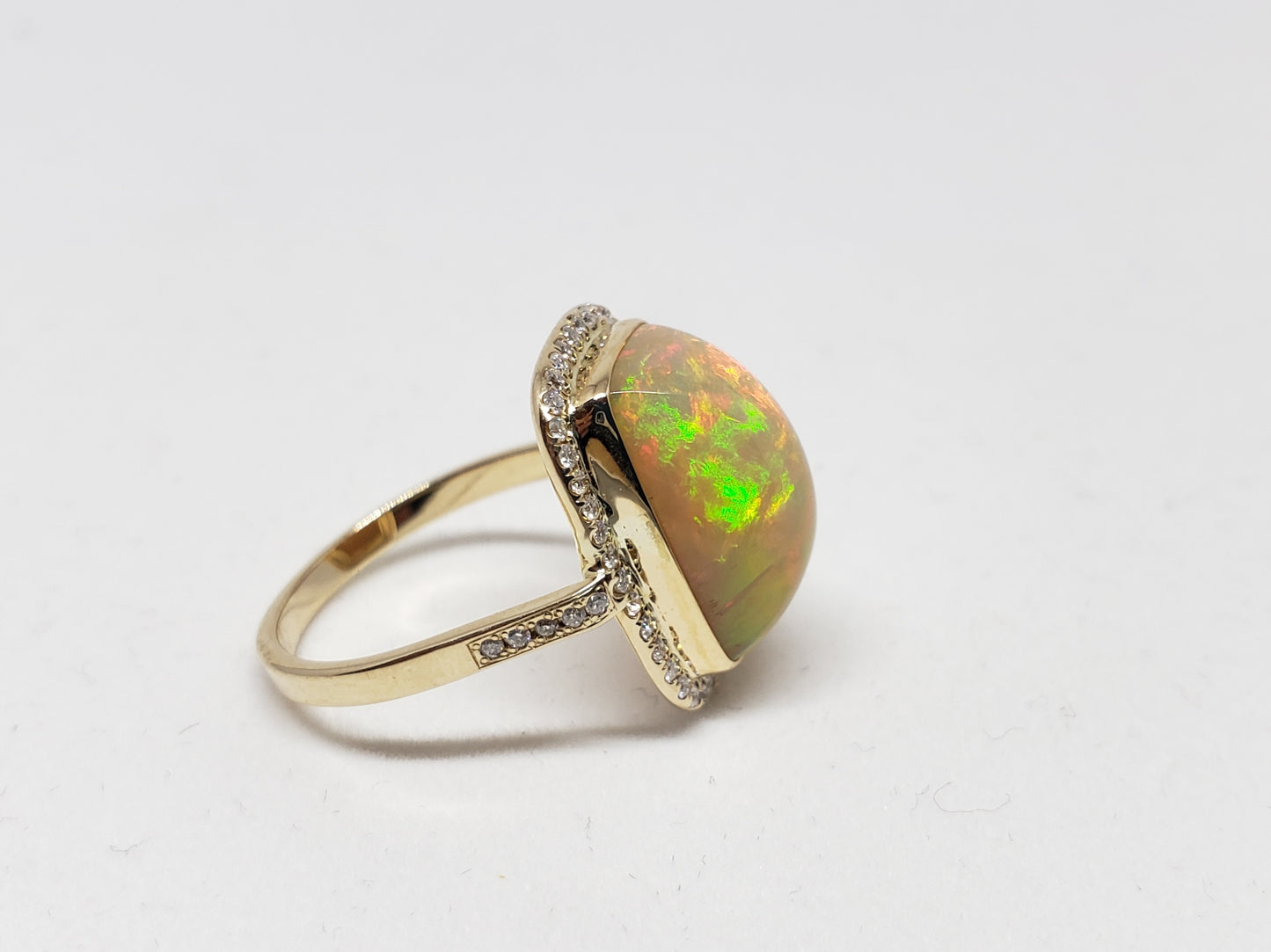 Opal & Diamond Ring 14k Gold