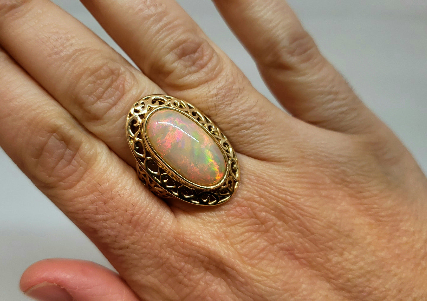 Opal Ring 14k Gold #119