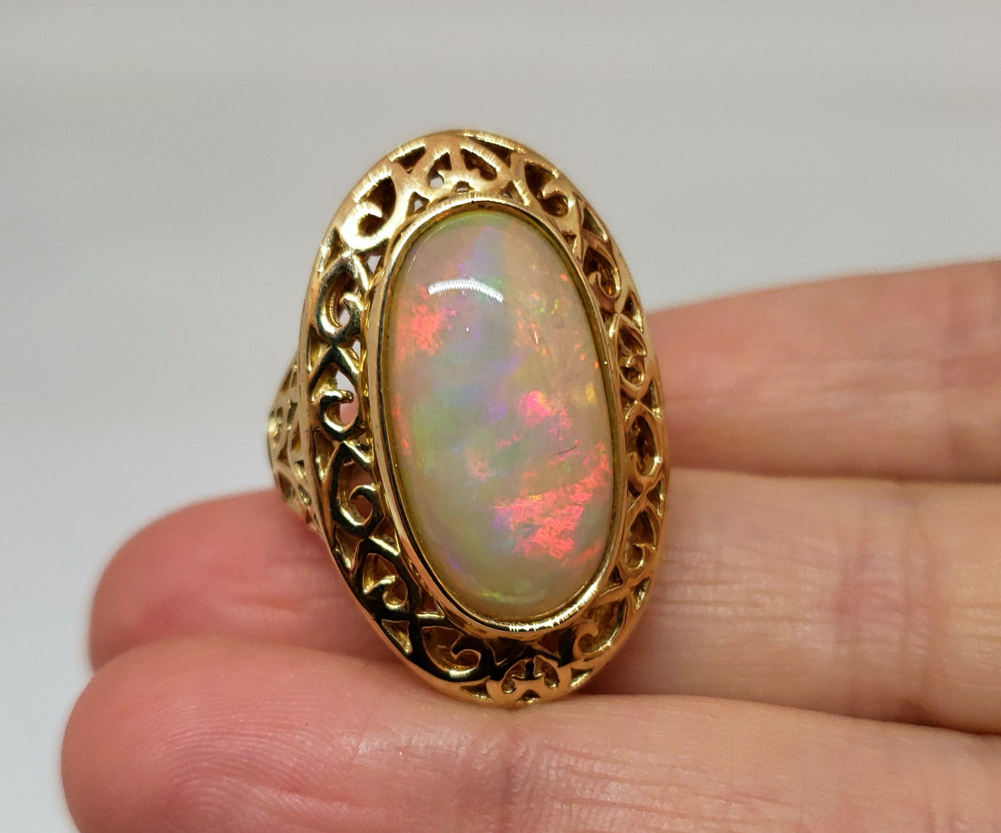Opal Ring 14k Gold #119
