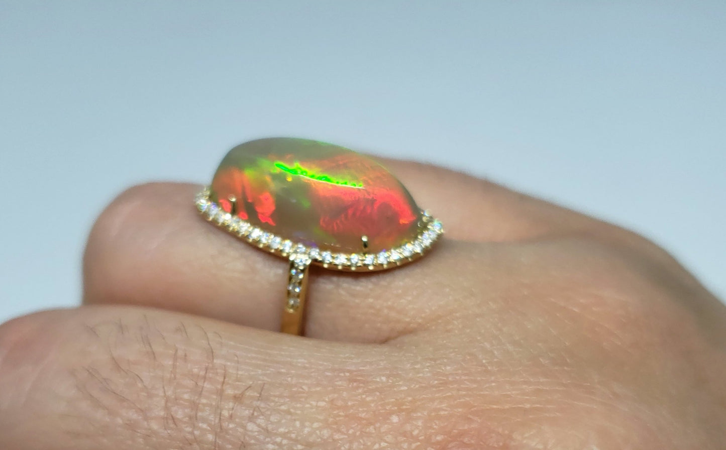 Ultra-Bright Opal & Diamond Ring 14k Gold #124