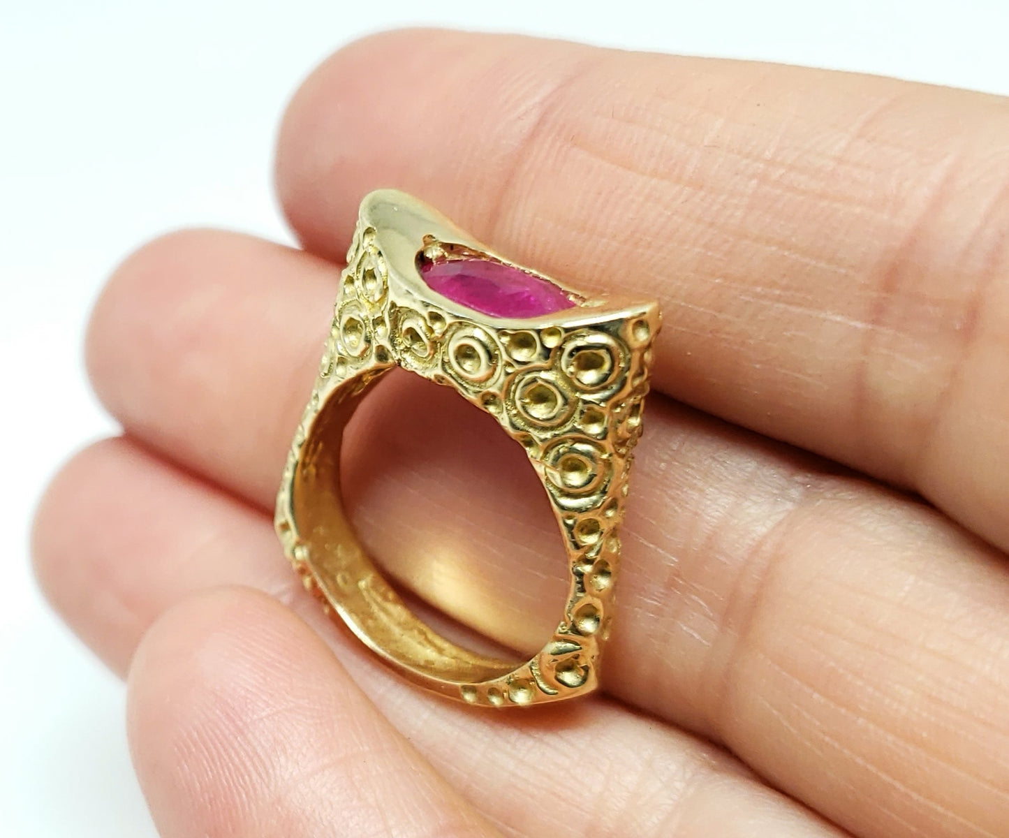 Ruby Ring 14 Karat Gold Jewelry #135