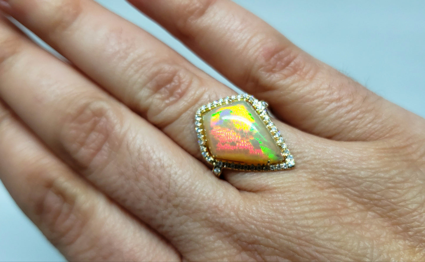 Bright Colorful Opal & Diamond Ring 14k Gold #136