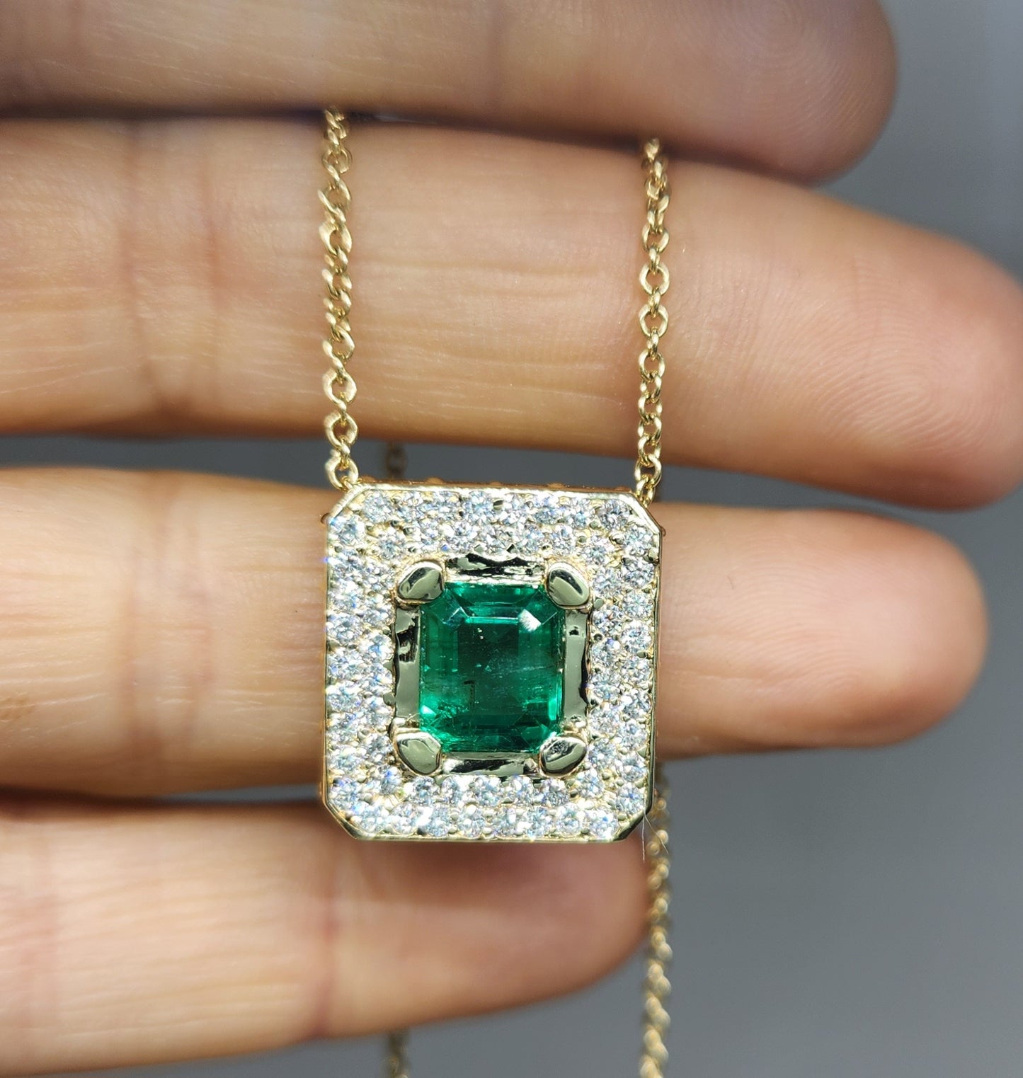 Emerald & Diamond Pendant - 14k Gold #371