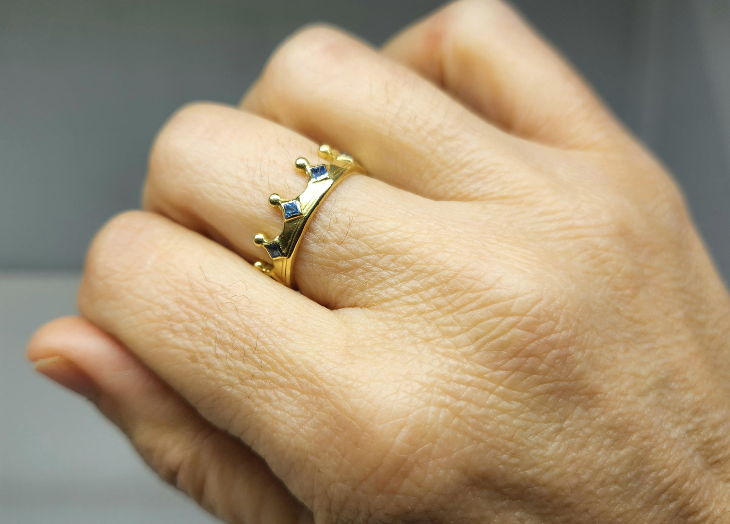 MADE TO ORDER - 18k Gold Crown Ring Blue Sapphire Gemstone Band