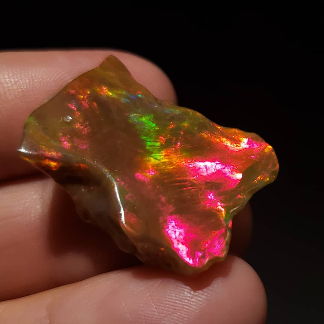 BEAUTIFUL Hand carved outlet fire opal