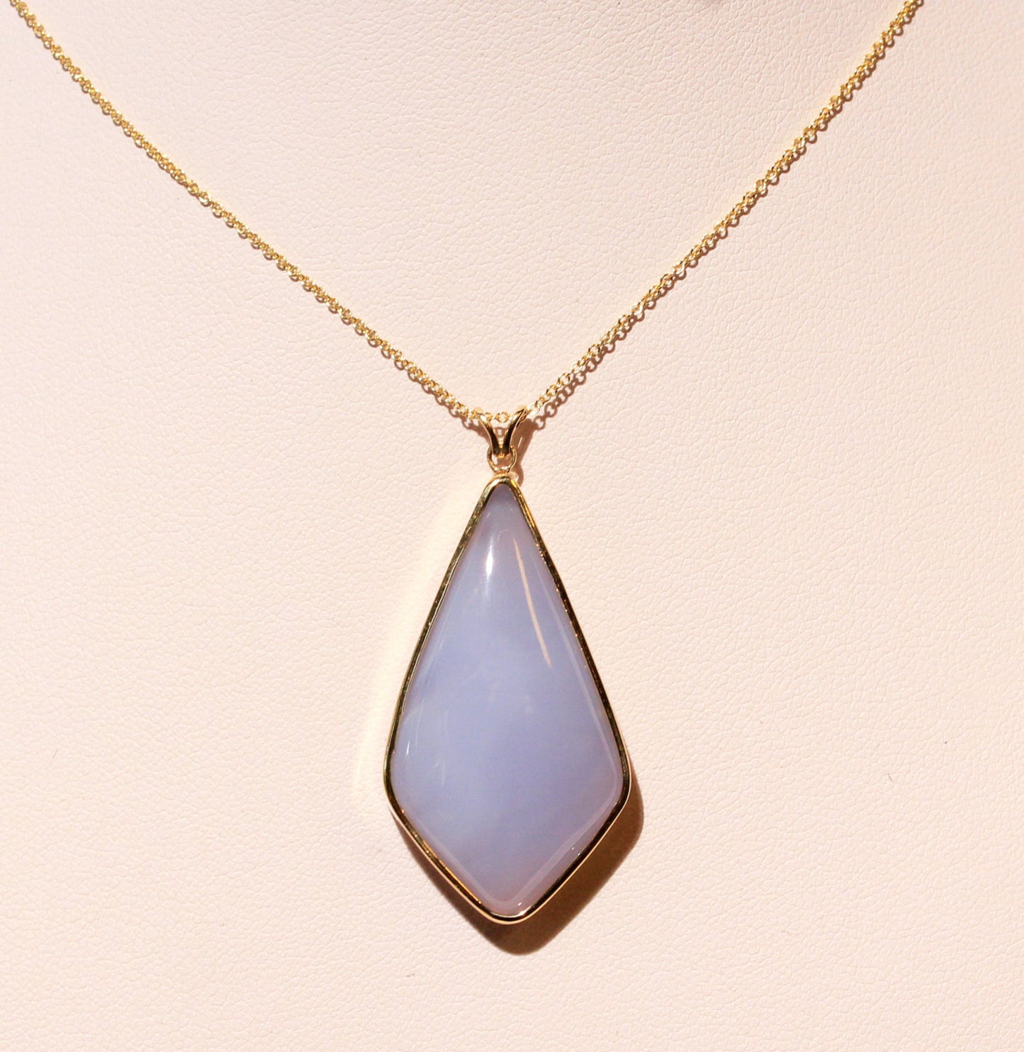 Purple Chalcedony Agate Pendant - 14k Gold #1390