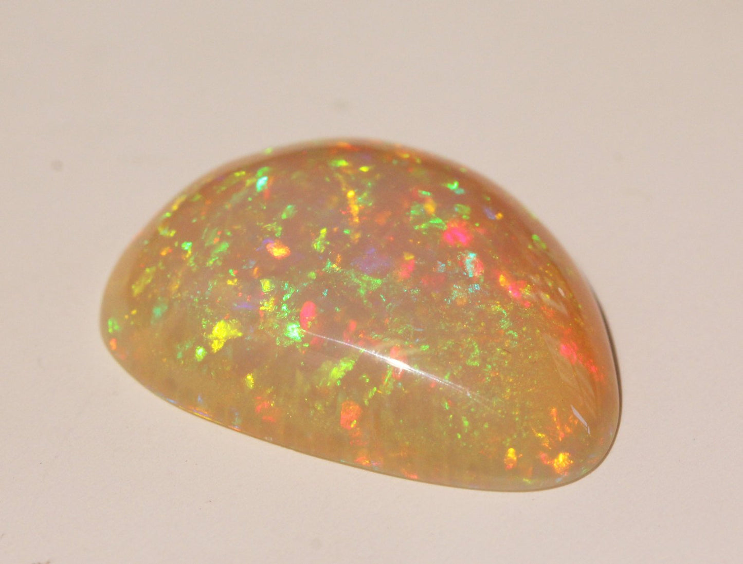 Opal with Bright Color Patterns 21 Carats #1467