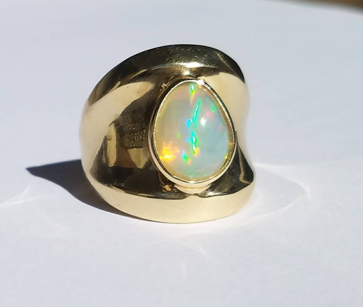 Opal Gold Ring
