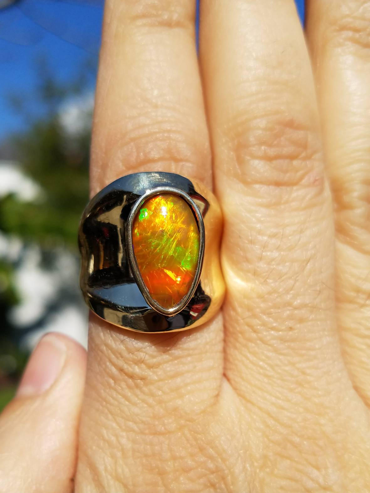 Gold Opal Ring 14k Gold - Size 7.5 #1502