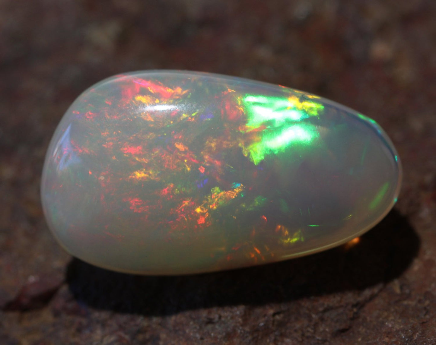 Ethiopian White Opal - Loose Carved Gemstone - 17.5 Carat #1336