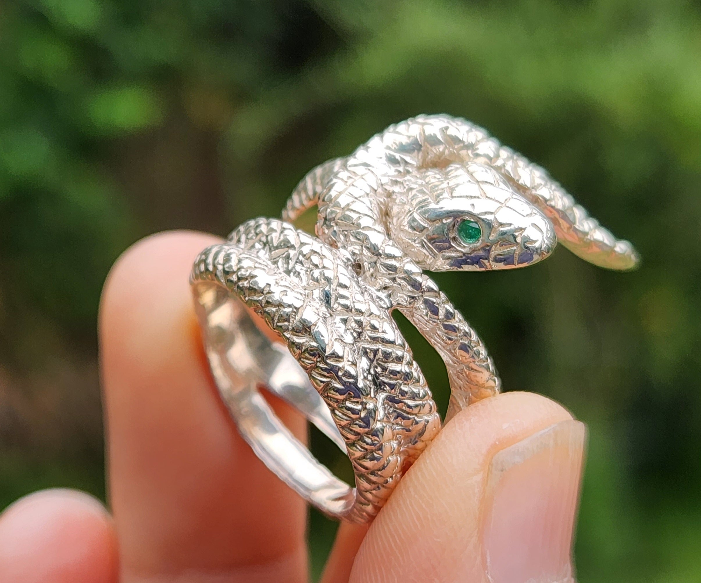 Sterling Silver Snake Ring with Emerald Eyes #409 – Gabriel