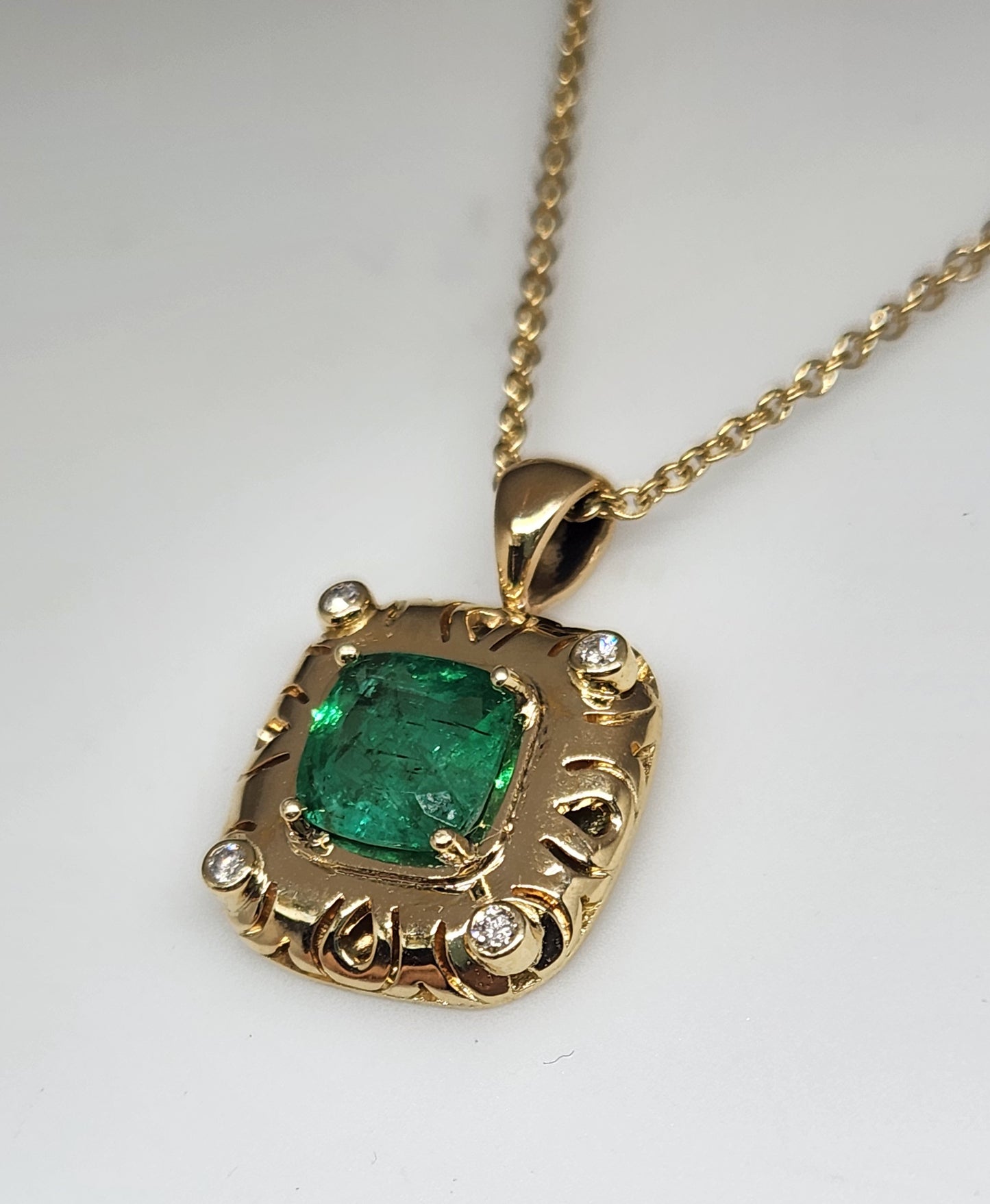 Emerald & Diamond Pendant - 14k Gold #448