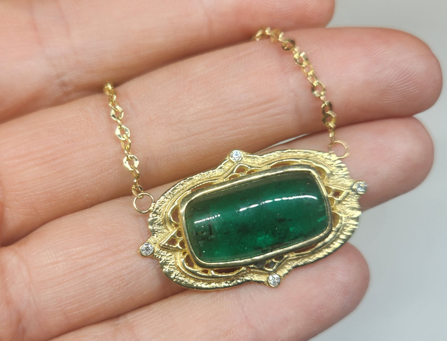 Natural Emerald Pendant - 14k Gold  Split Chain #595