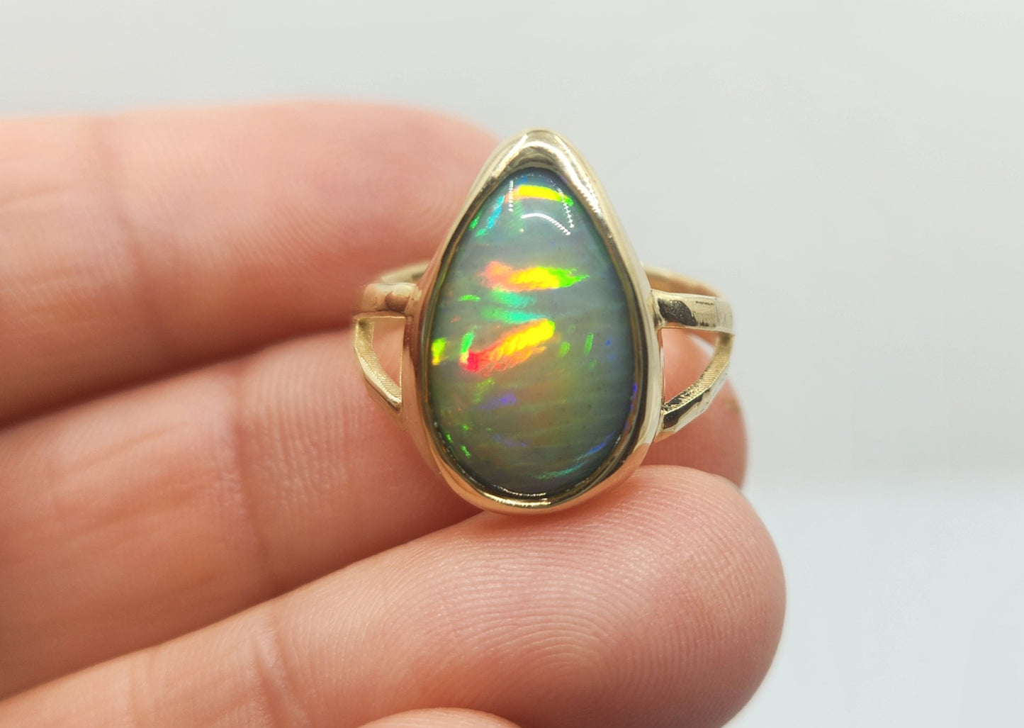 Tear Drop Opal Ring 14k Gold -  Size 5.5 #473