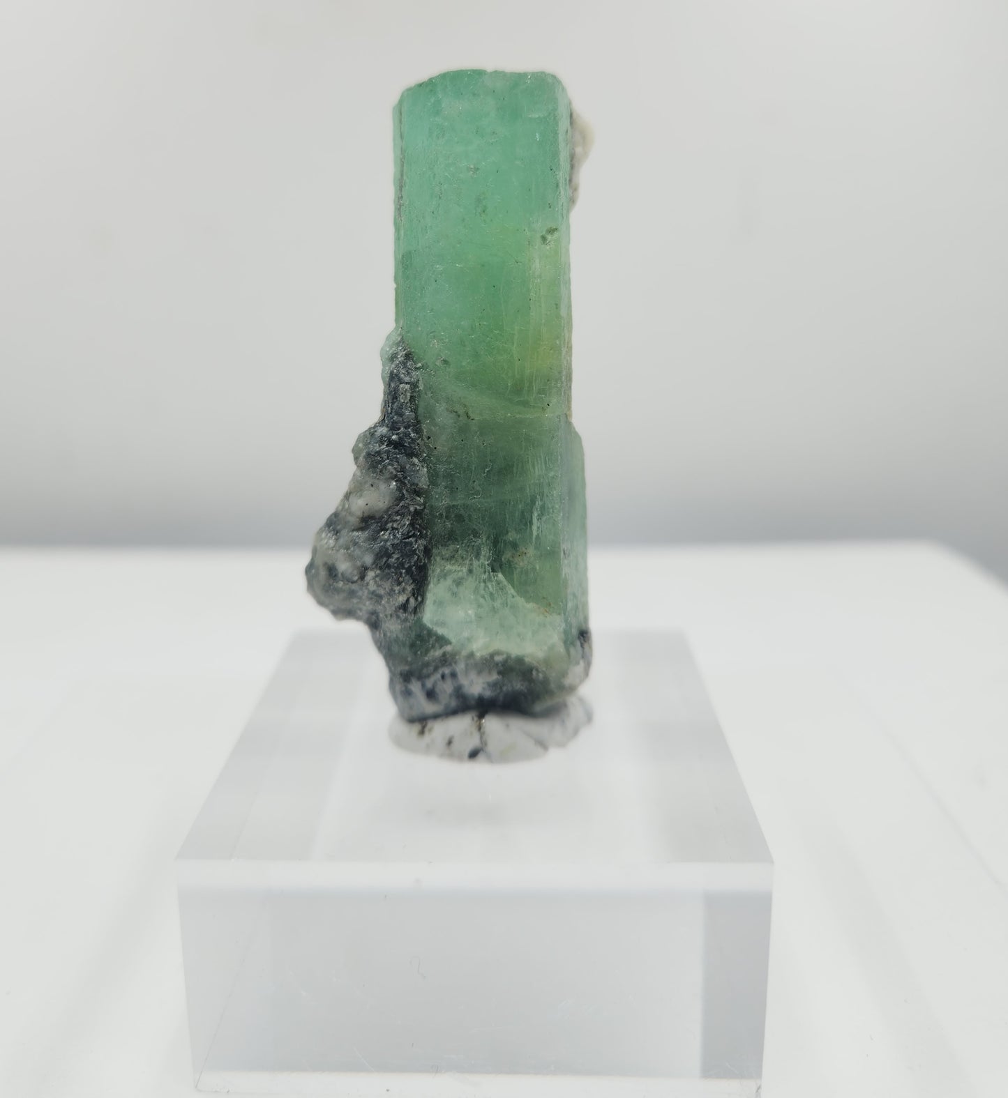 Ethiopian Emerald Specimen - 50 grams #555