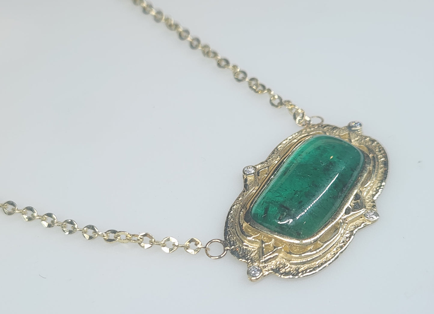Natural Emerald Pendant - 14k Gold  Split Chain #595
