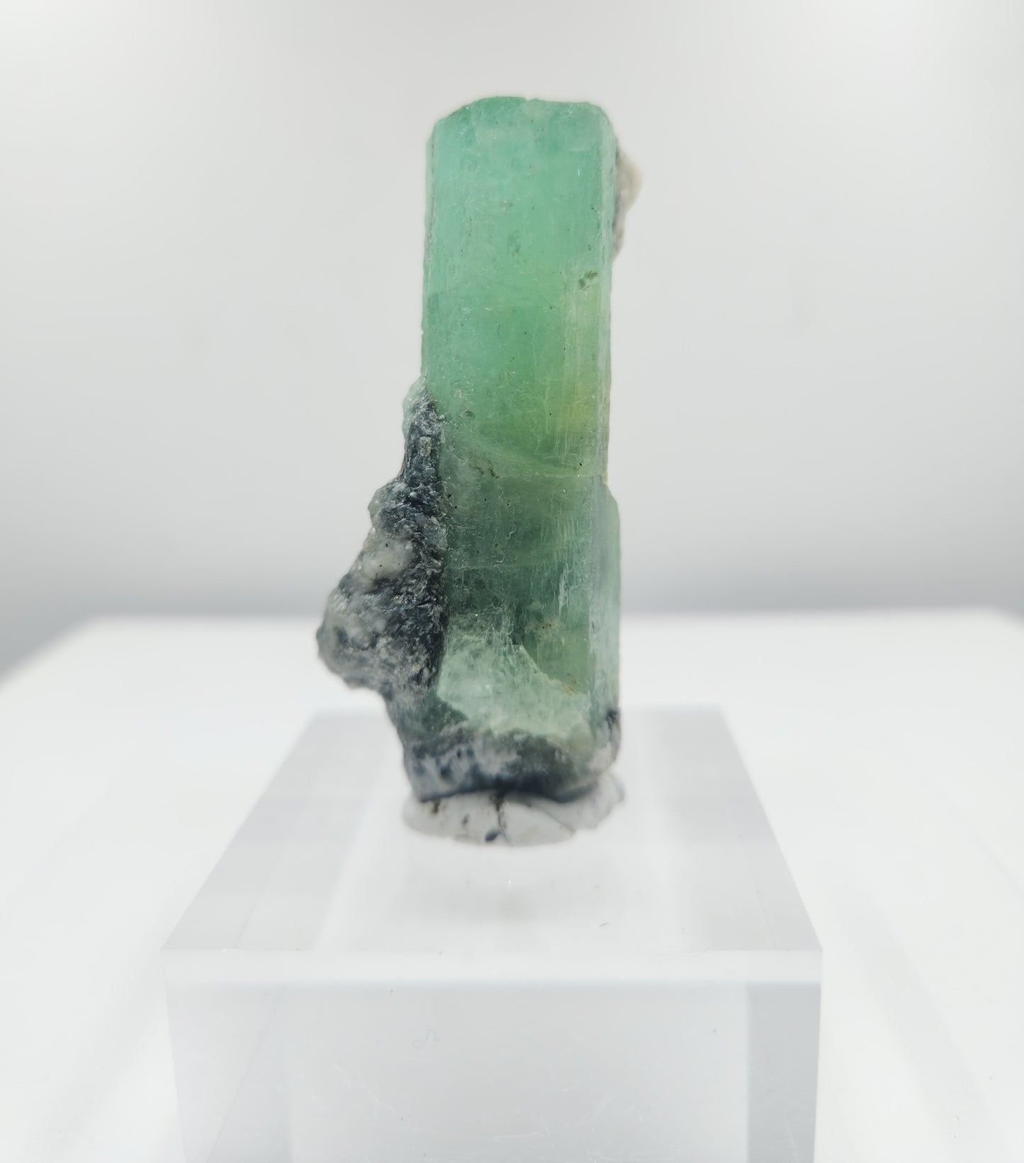 Ethiopian Emerald Specimen - 50 grams #555