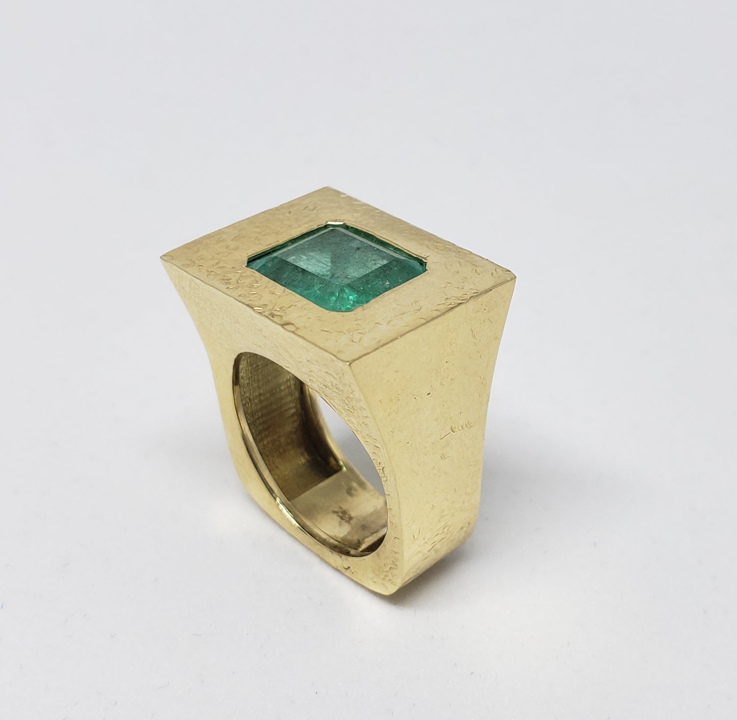 Emerald Ring 18k Gold -  Size 8.5