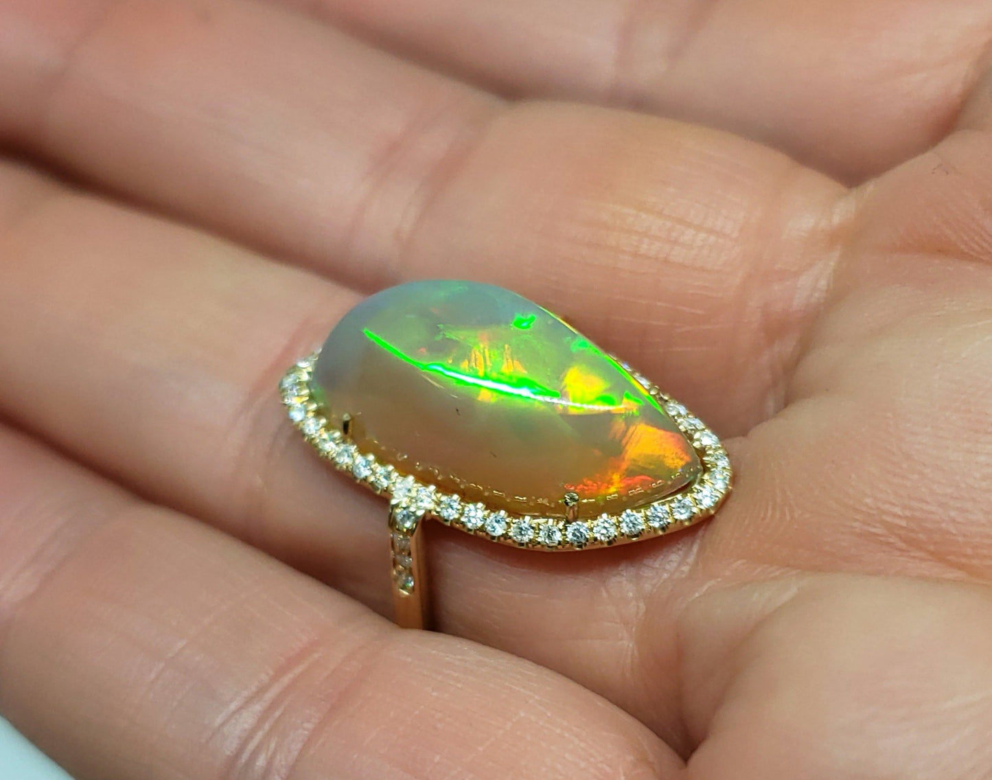 Ultra-Bright Opal & Diamond Ring 14k Gold #124