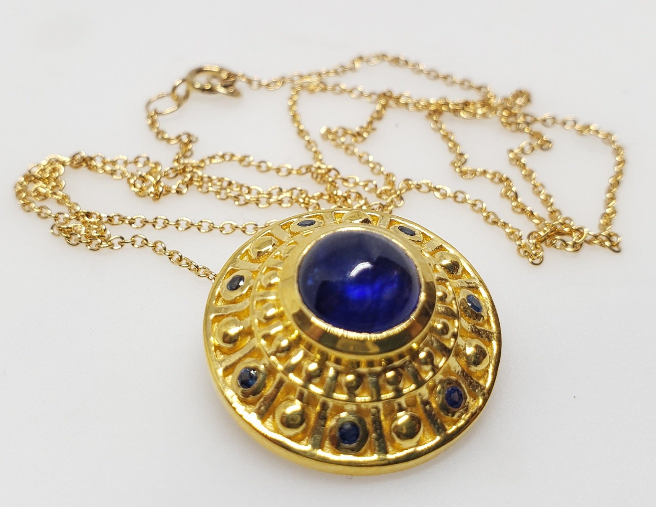 Outlet Gold silver medal pendant and blue sapphire