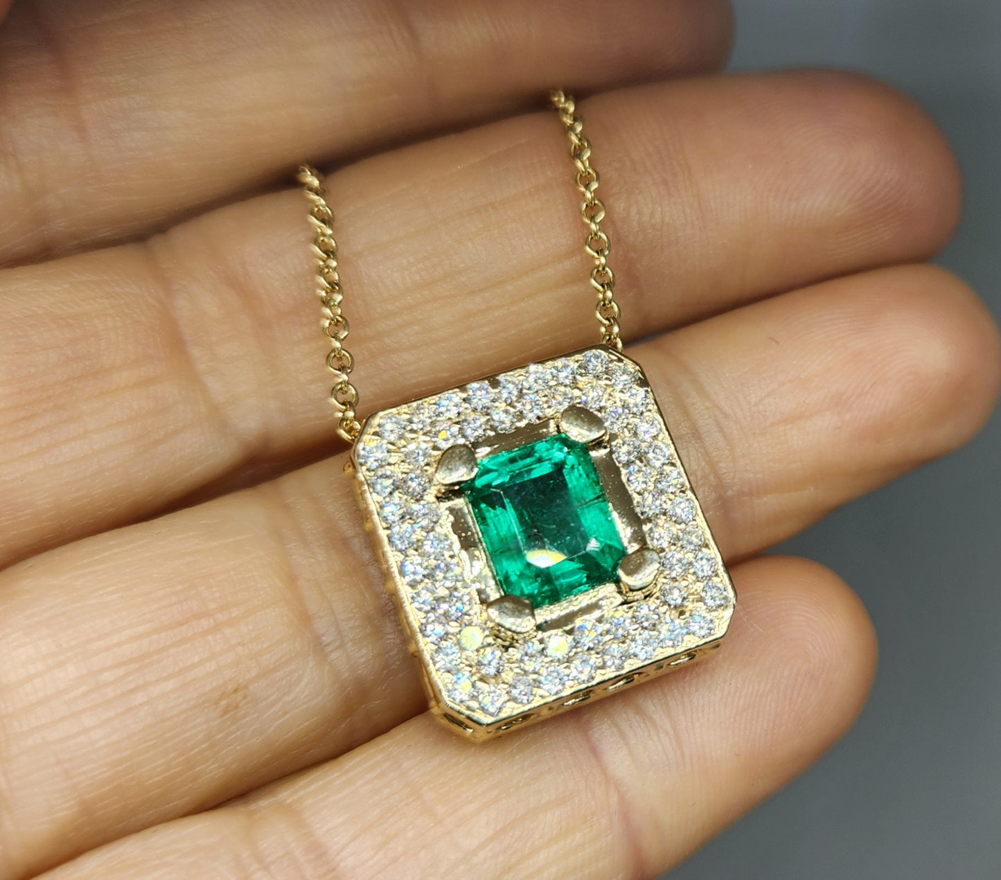 Emerald & Diamond Pendant - 14k Gold #371