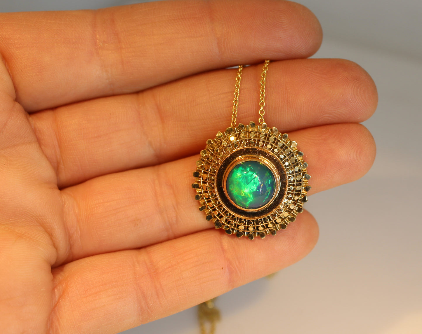 Green Opal Madallion Pendant 14k Gold Jewelry #208