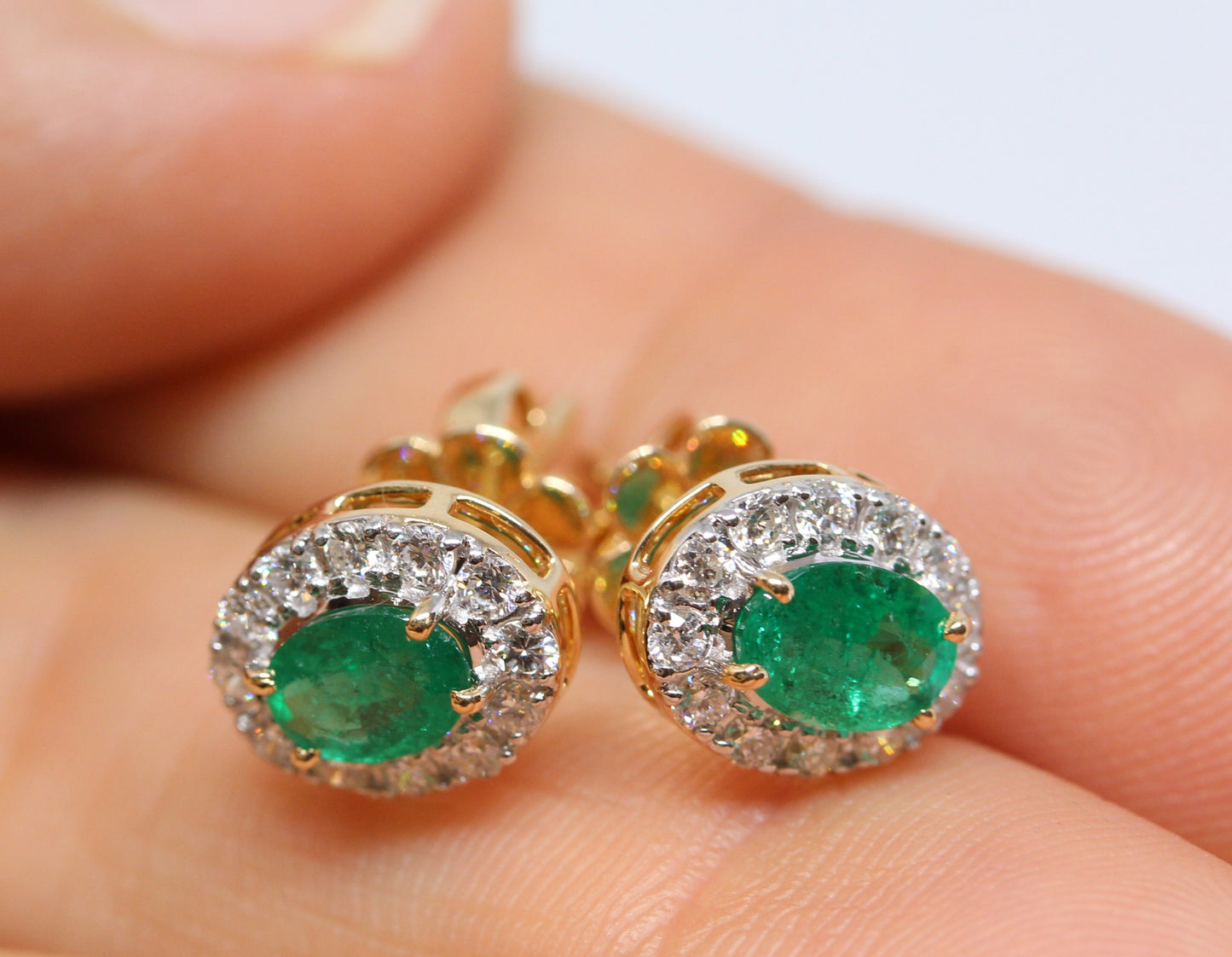 14k Yellow Gold Emerald & Diamond Stud Earrings 6mm #323