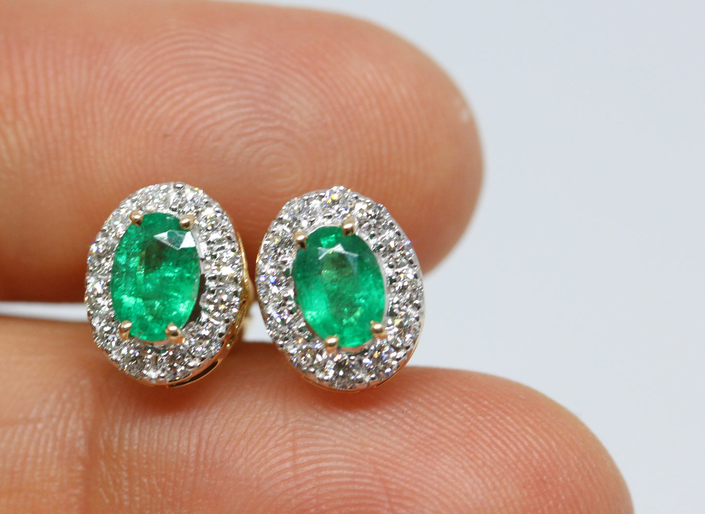 14k Yellow Gold Emerald & Diamond Stud Earrings 6mm #323