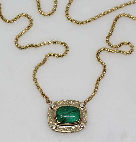 14k Yellow Gold Emerald & Diamond Pendant  Split Chain #330