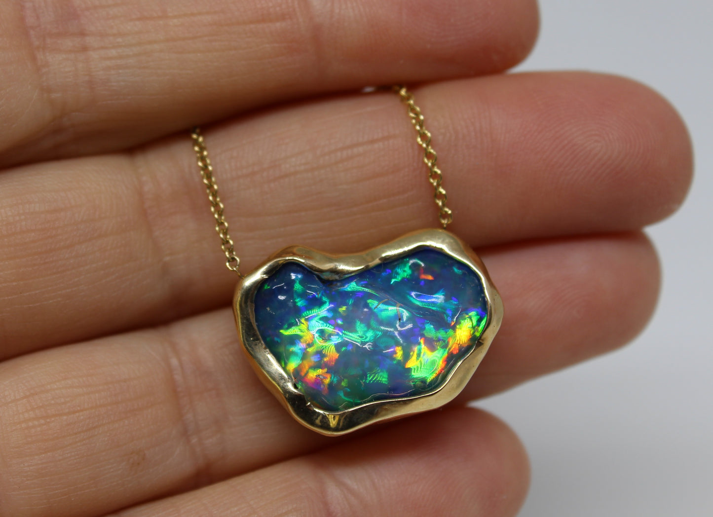 Carved Opal Pendant 14k Yellow Gold Split Chain Necklace #219