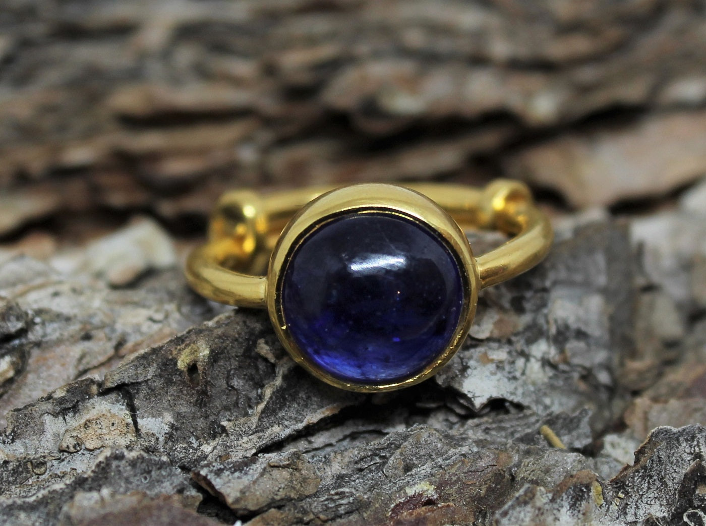 Gold plated hot sale sapphire ring