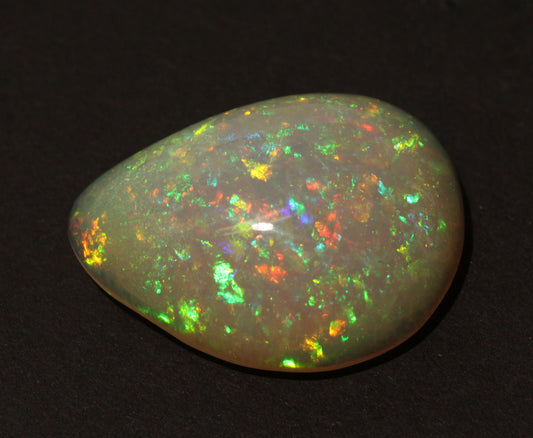 Opal with Bright Color Patterns 21 Carats #1467