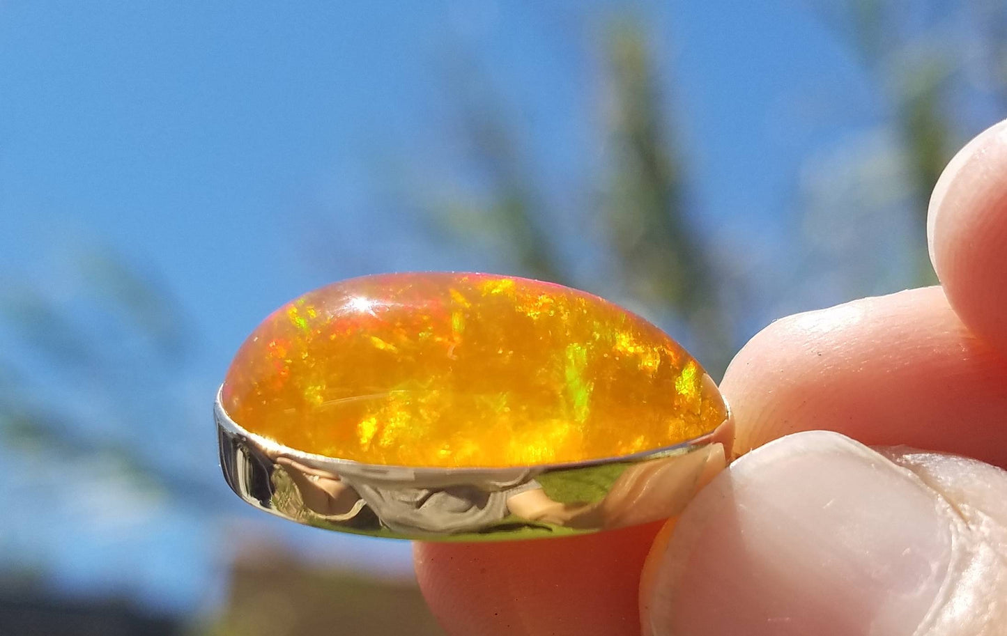 Ethiopian Orange Opal Pendant Necklace - 14k Yellow Gold #1524